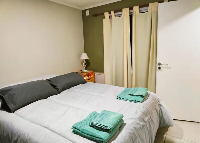 Departamento Con 2 Habitaciones Y Patio En El Centro De Mendoza