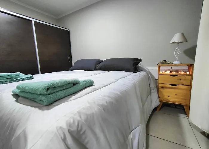 Departamento Con 2 Habitaciones Y Patio En El Centro De Mendoza