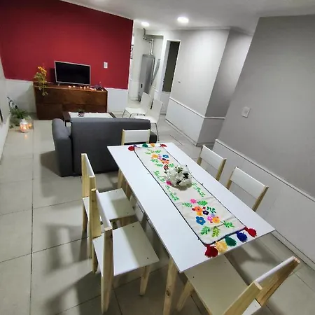 Departamento Con 2 Habitaciones Y Patio En El Centro De Mendoza Exterior photo