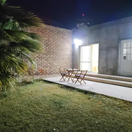 Departamento Con 2 Habitaciones Y Patio En El Centro De Mendoza Exterior photo